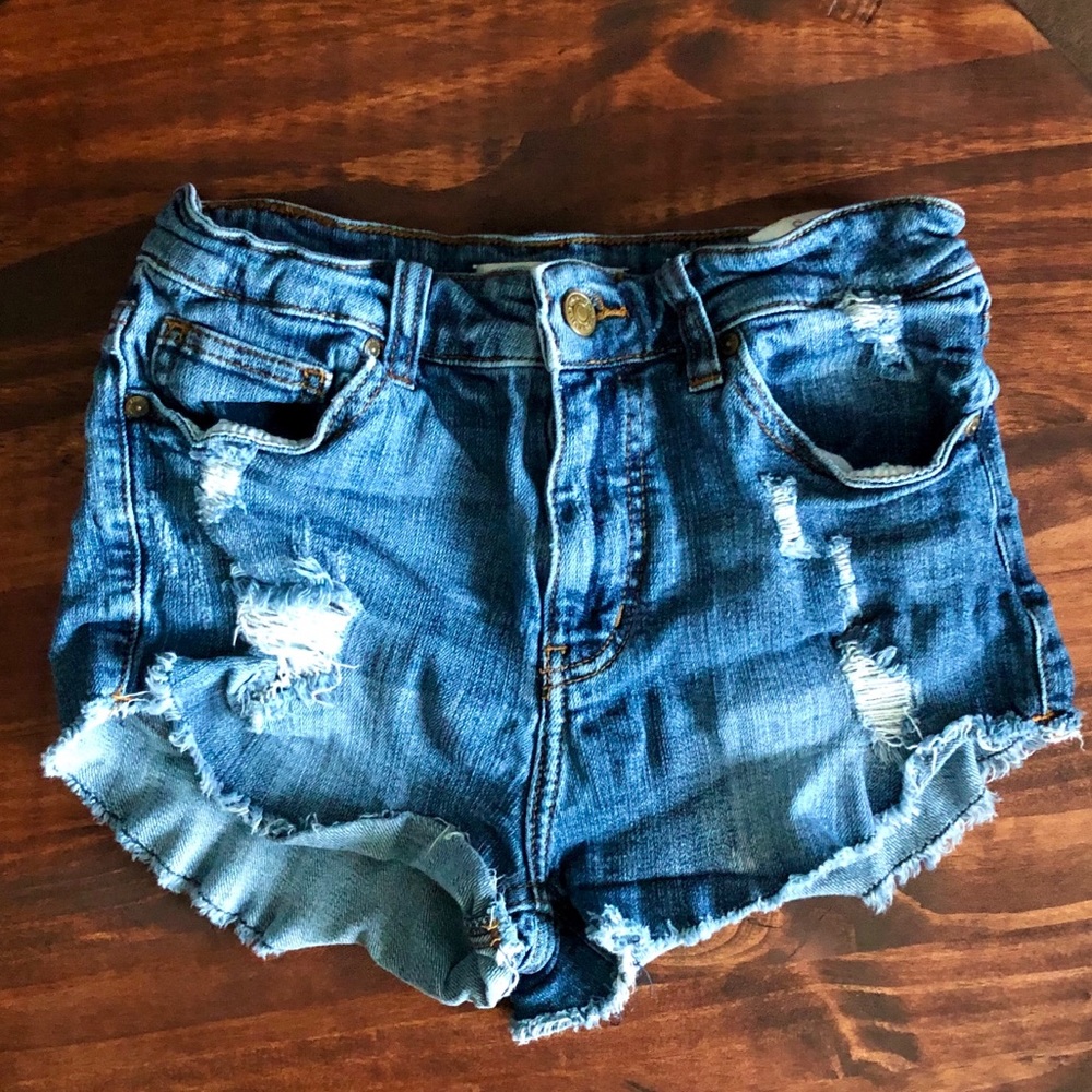 🌴 High-Waisted Jean Short